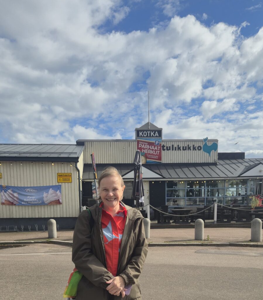Leena Kontinen Kotkan satamassa